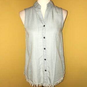 🌴 BeachLunchLounge button down shirt